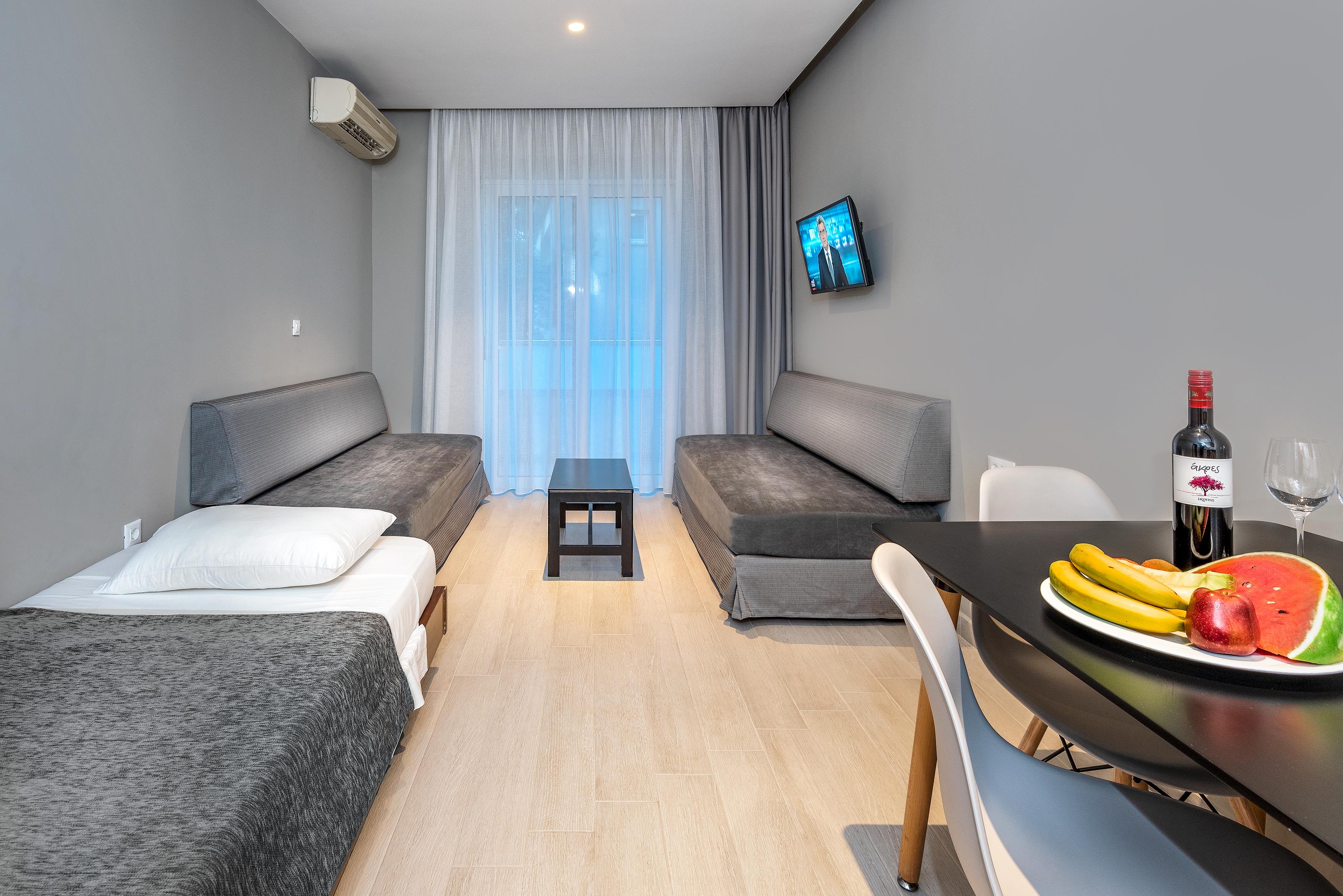Sunday Aparthotel 3*