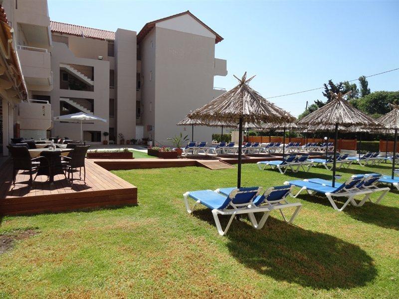 Sunday Aparthotel 3*